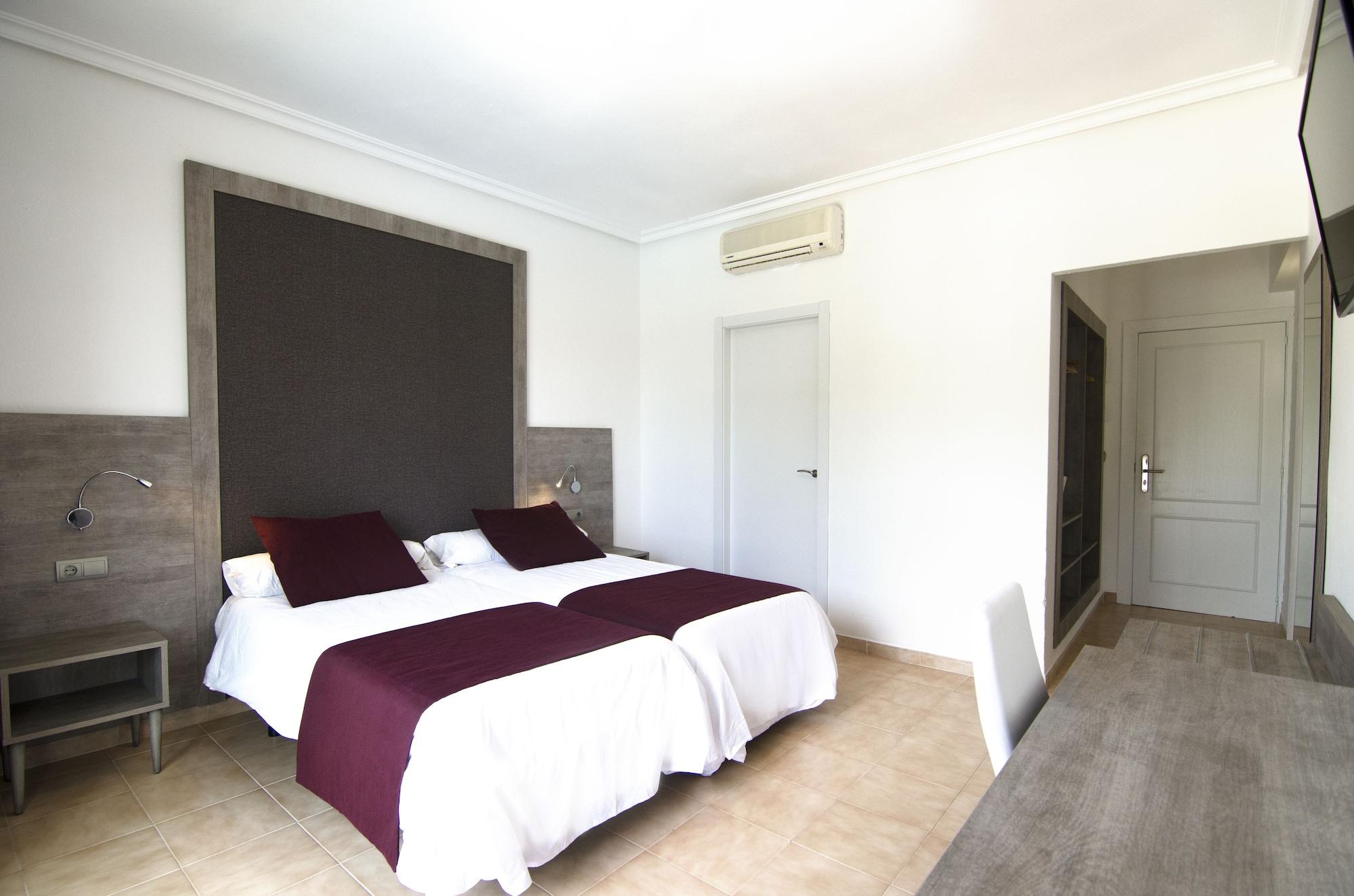 Hotel Vibra Marco Polo I - Adults Only San Antonio  Bagian luar foto