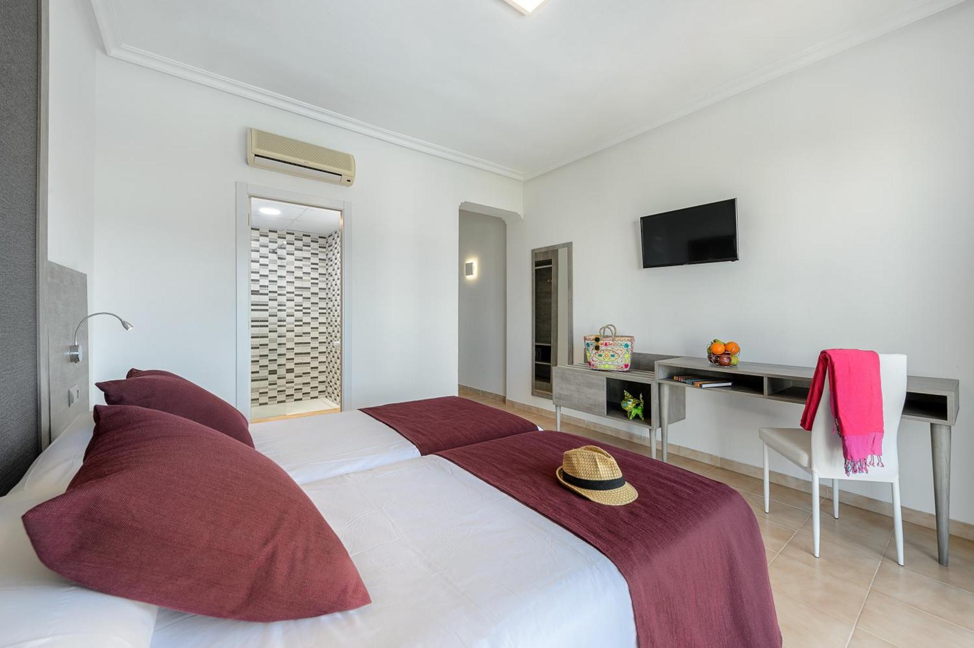 Hotel Vibra Marco Polo I - Adults Only San Antonio  Bagian luar foto