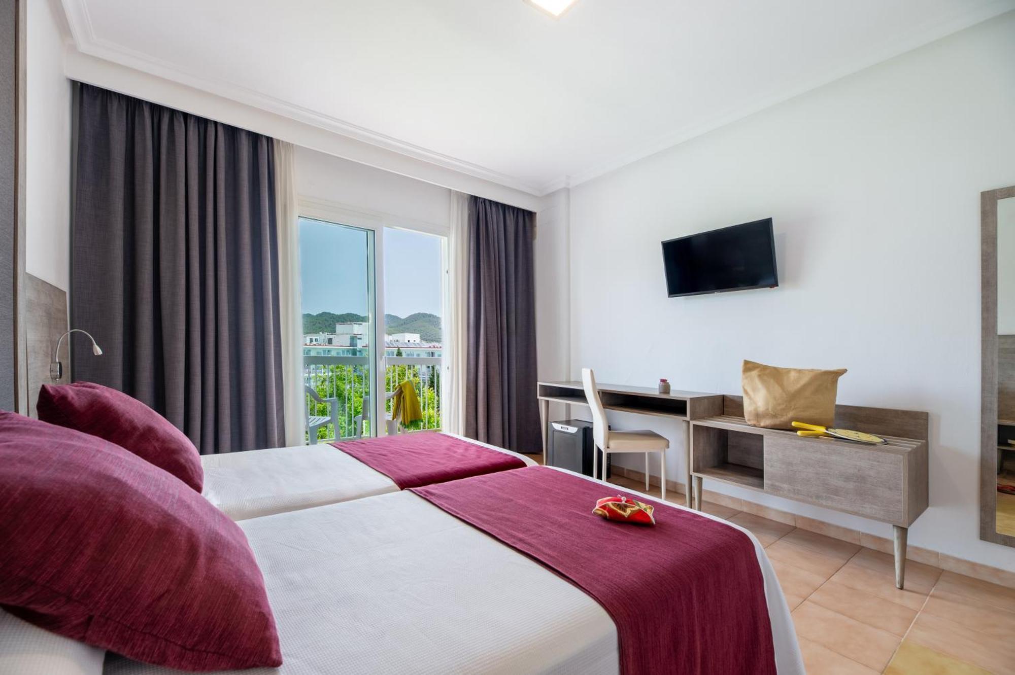 Hotel Vibra Marco Polo I - Adults Only San Antonio  Bagian luar foto