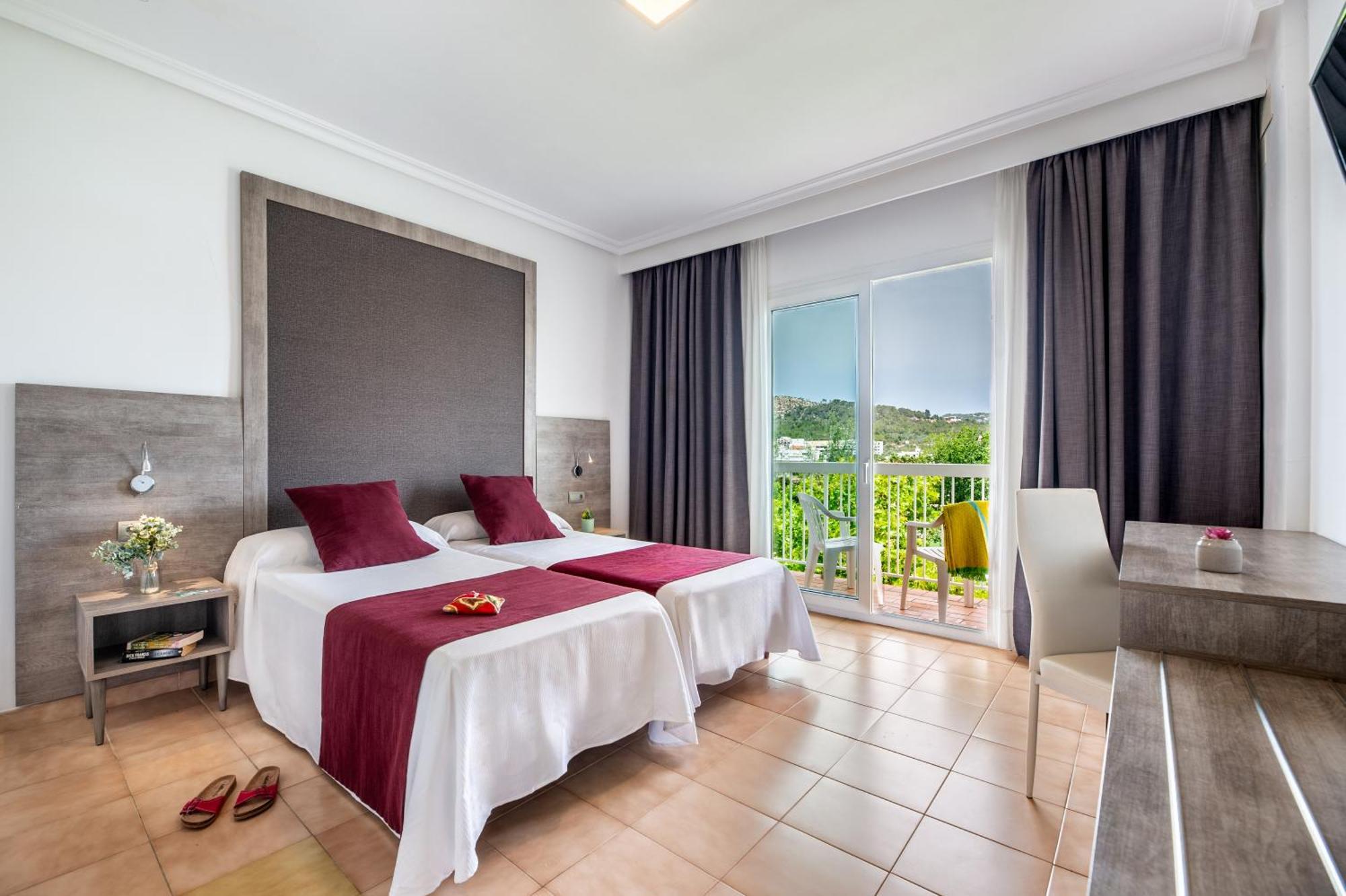 Hotel Vibra Marco Polo I - Adults Only San Antonio  Bagian luar foto
